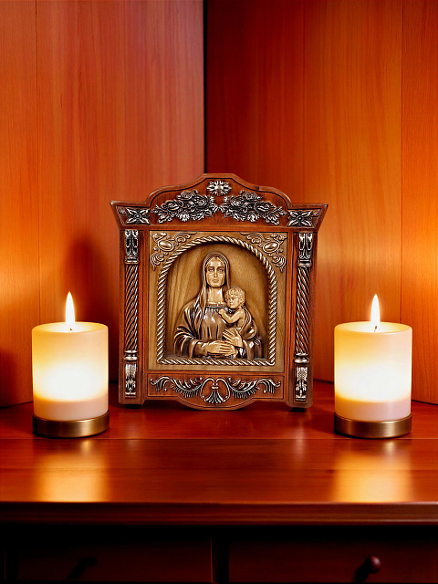 Образ "Пресвятая  Богородица с  младенцем"