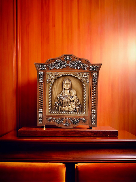 Образ "Пресвятая  Богородица с  младенцем"